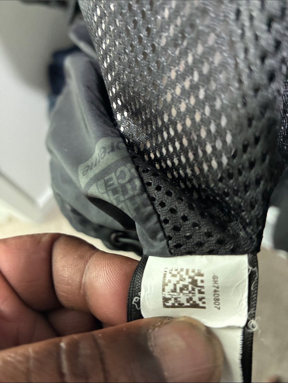 The North Face x Supreme Cargo Jacket - Picture 8 of 10